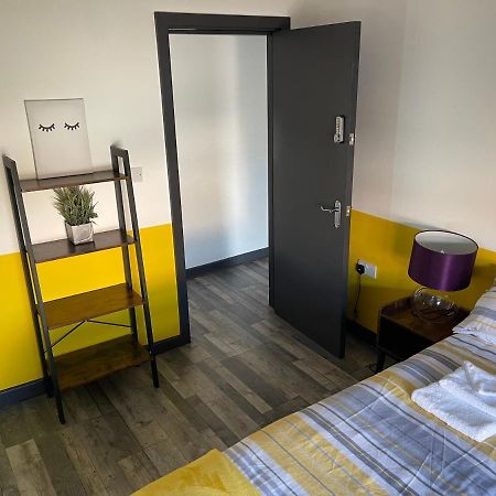 The Willow - Superb Spacious 3 Bed Room Apartment Blackpool Extérieur photo