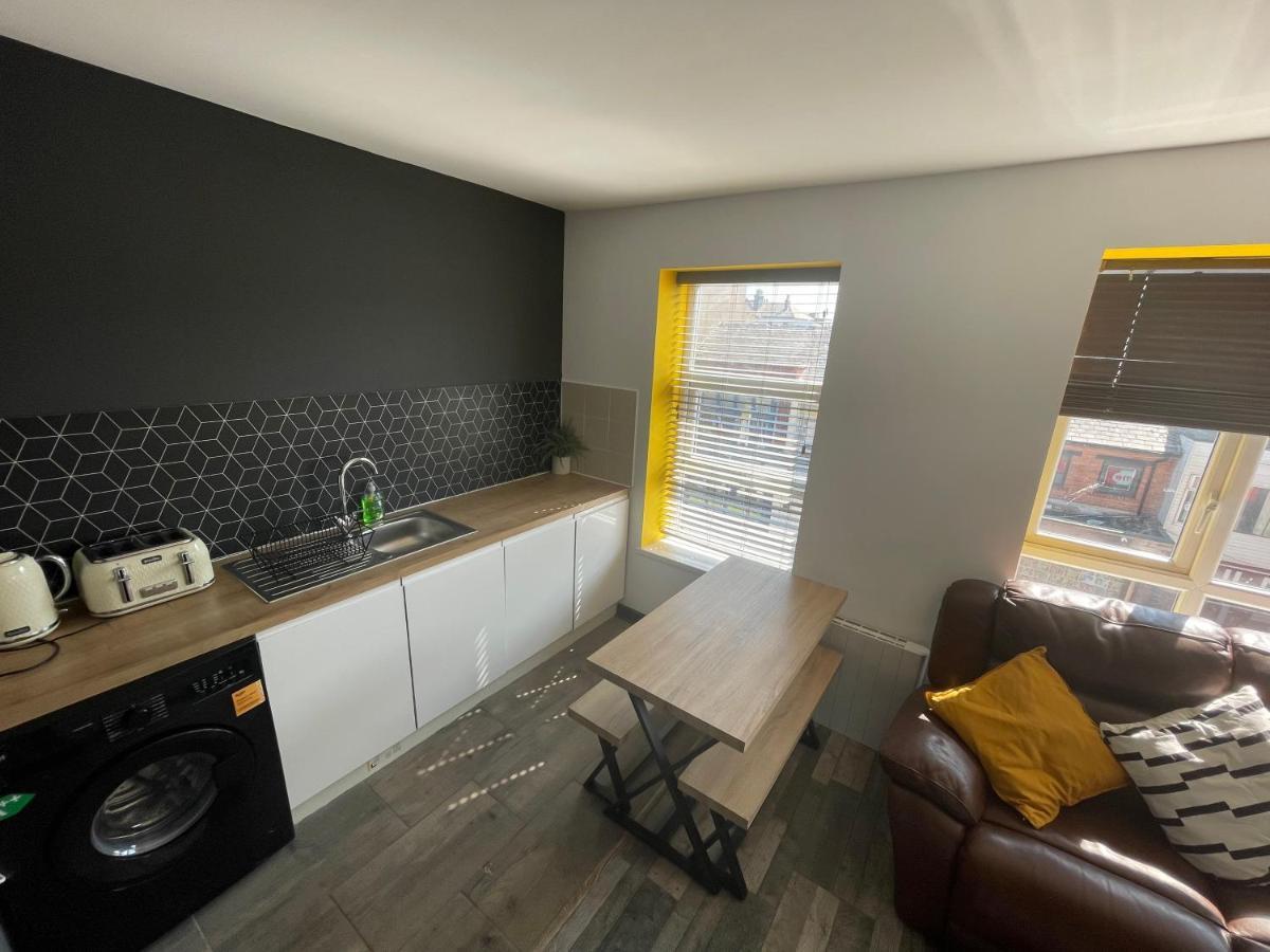 The Willow - Superb Spacious 3 Bed Room Apartment Blackpool Extérieur photo